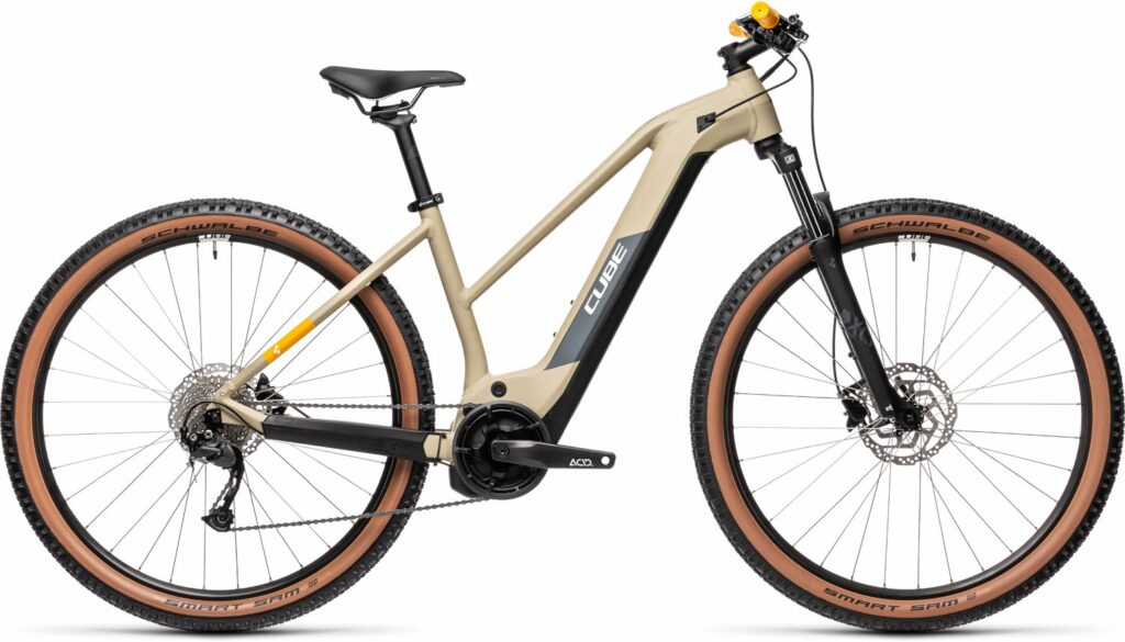 Cube Reaction Hybrid Performance 400 - Trapez 2021 in der Farbe desert'n'orange