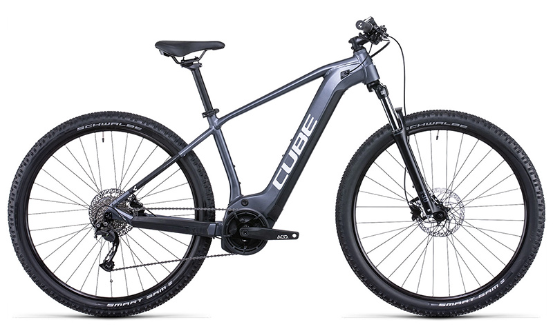 Cube Reaction Hybrid Performance 500 2022 in der Farbe metallicgrey'n'white