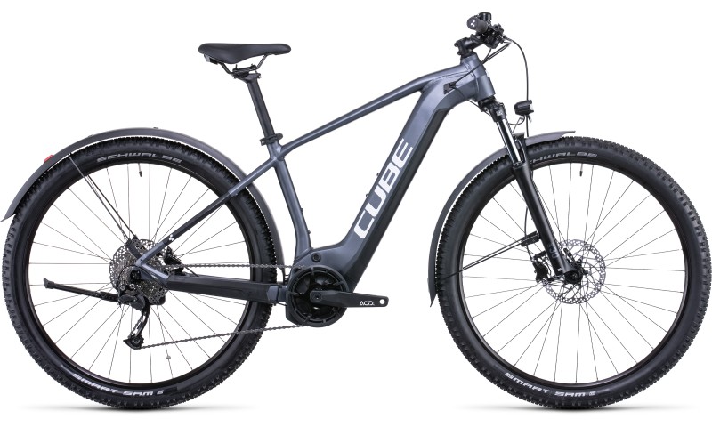 Cube Reaction Hybrid Performance 500 Allroad 2022 in der Farbe metallicgrey'n'white