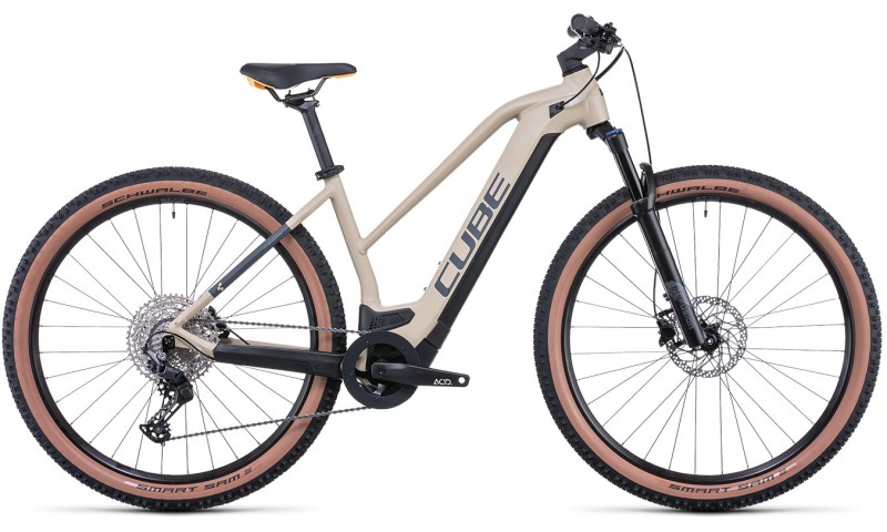 Cube Reaction Hybrid Pro 625 - Trapez 2022 in der Farbe desert'n'orange