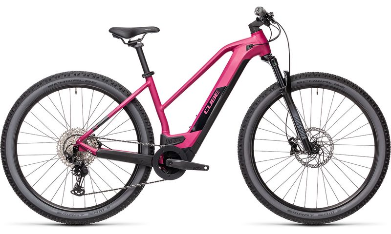 Cube Reaction Hybrid Race 625 29 - Trapez 2021 in der Farbe berry'n'black