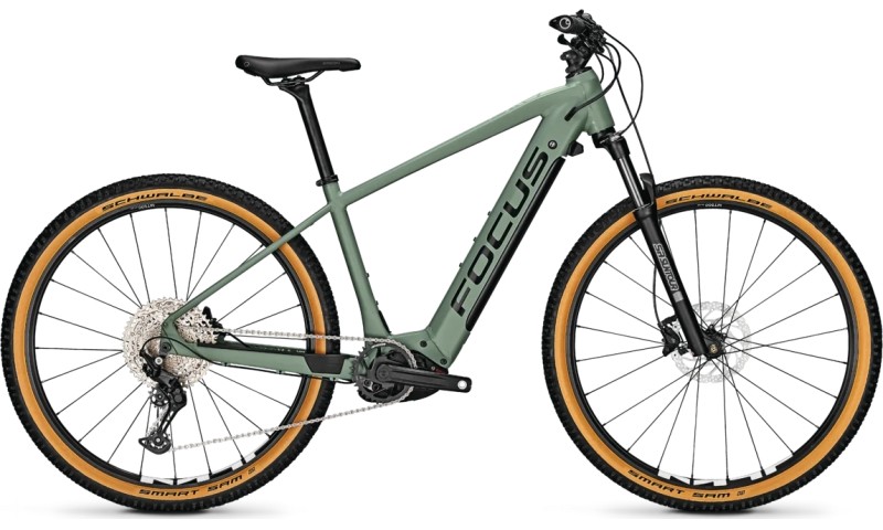 Focus Jarifa² 6.8 Nine 2021 in der Farbe mineral green