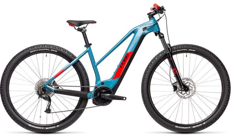 Cube Reaction Hybrid Performance 500 Trapez 2021 in der Farbe blue'n'red