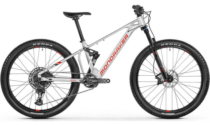 Mondraker F-Play 26 2021 in der Farbe racing silver / flame red / black